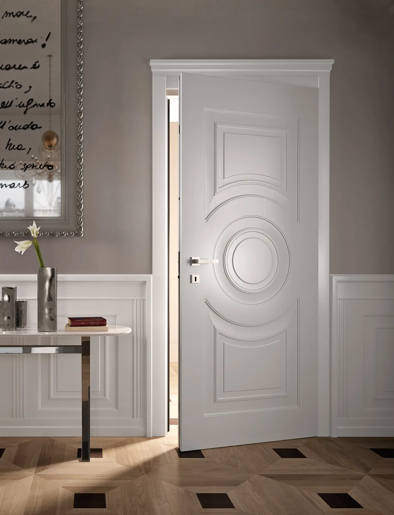 Garofoli Doré — lacquered door